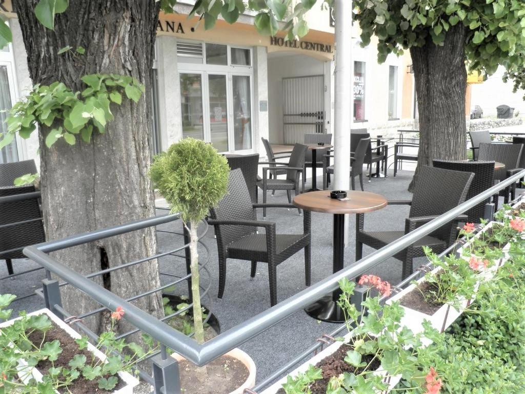 Hotel Central Slavonski Brod Exterior foto